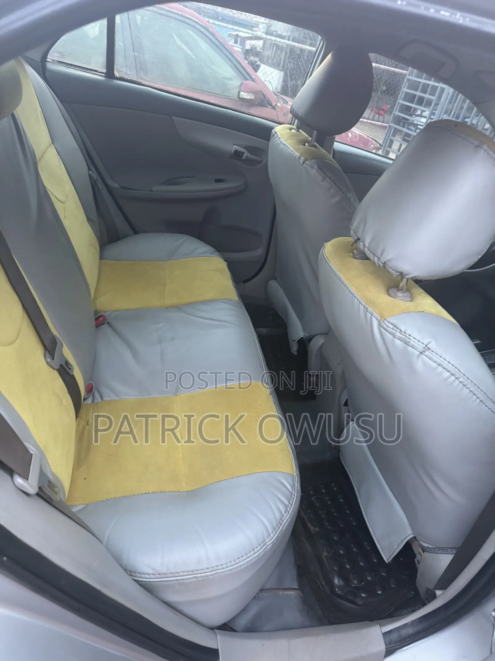 Toyota Corolla 2010 Silver