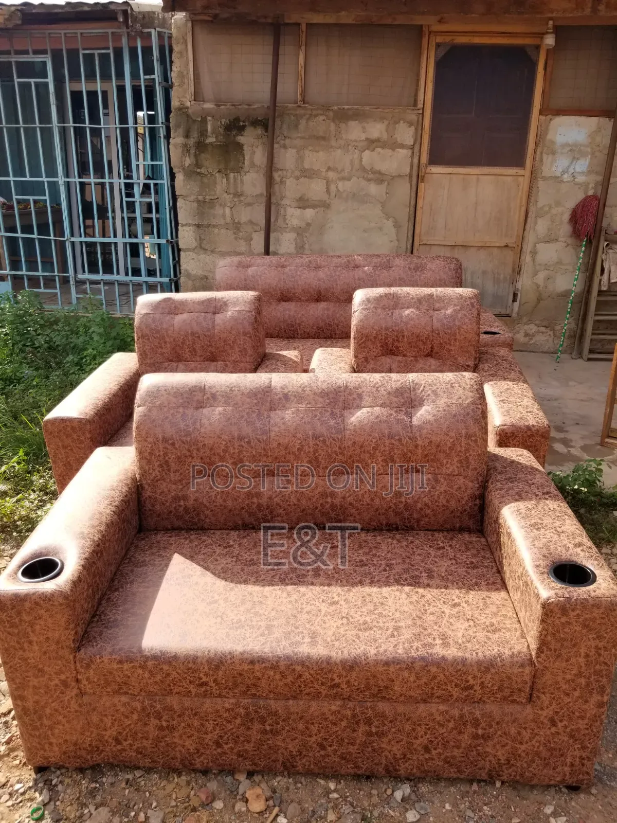 Nice U TV Sofa Set