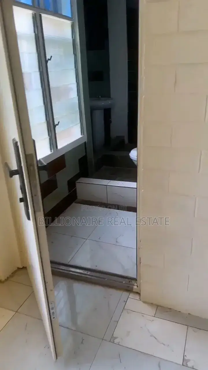 2bdrm Apartment in Atonsu Sline, Kumasi Metropolitan for rent