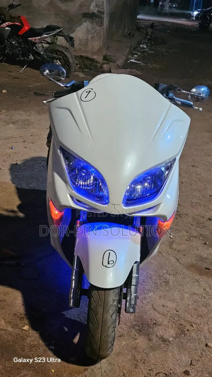 Honda Forza 2010 White