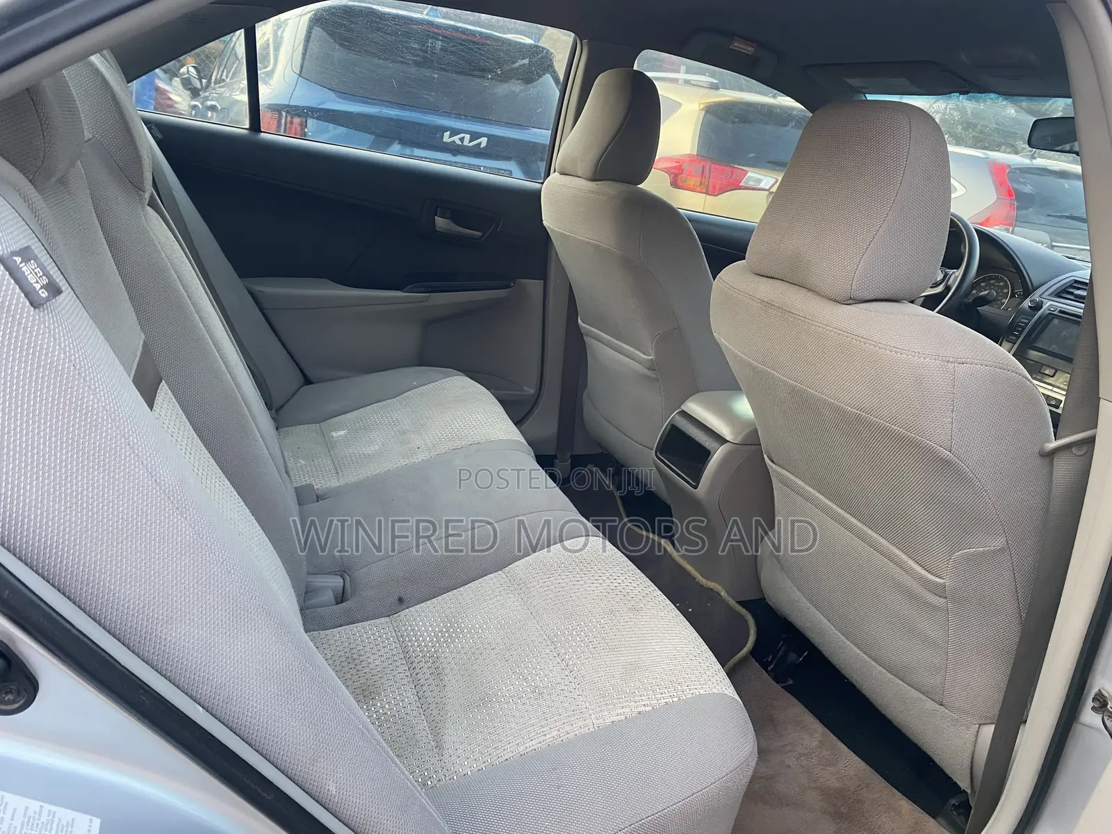 Toyota Camry L 4dr Sedan (2.5L 4cyl 6A) 2014 Silver