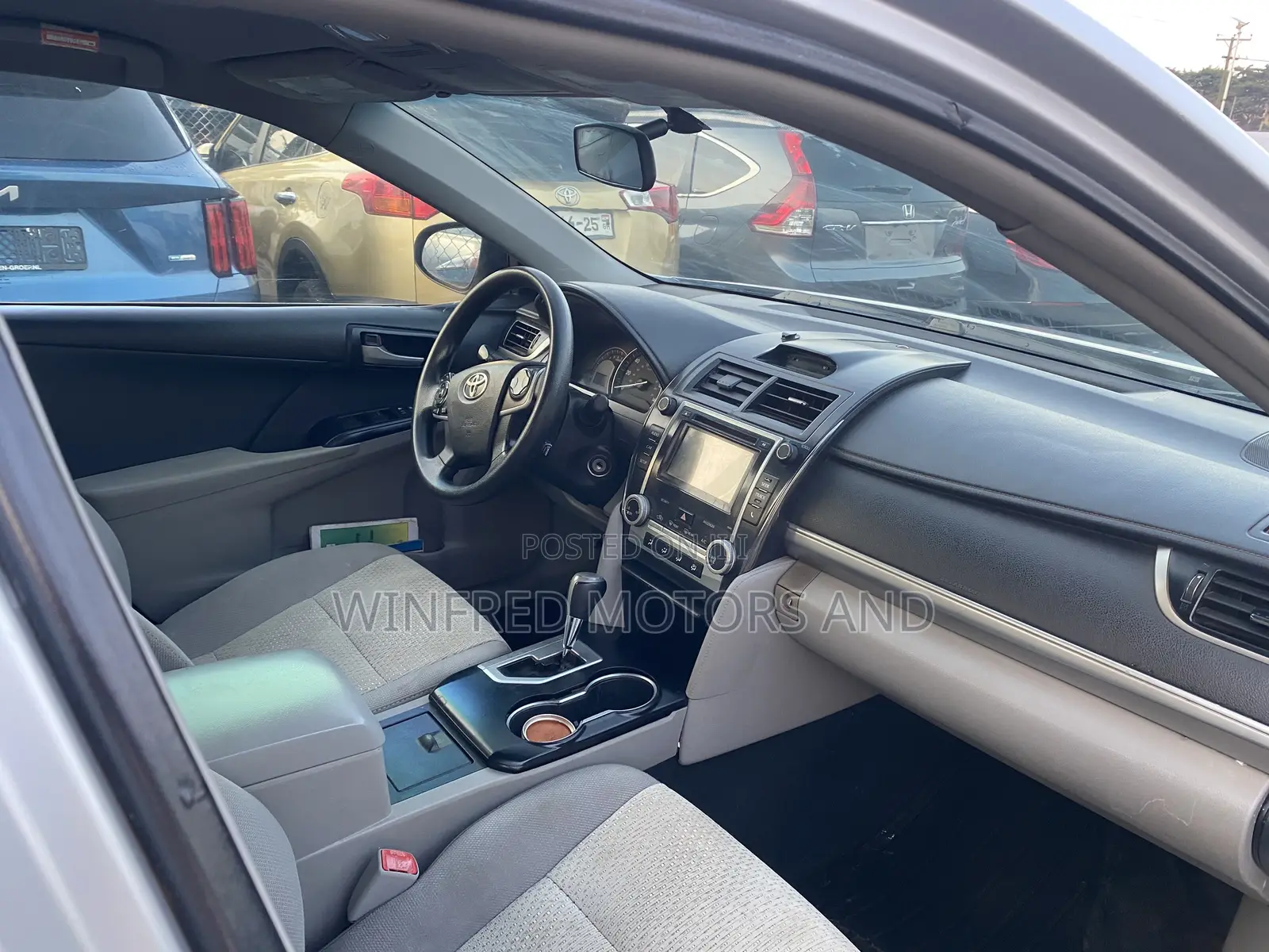 Toyota Camry L 4dr Sedan (2.5L 4cyl 6A) 2014 Silver