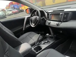 Toyota RAV4 2017