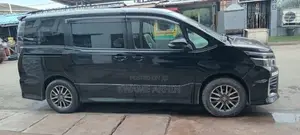 Toyota Voxy SV Premium 2014 Black