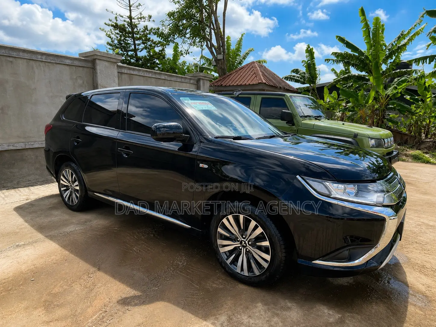 Mitsubishi Outlander 2022 Black