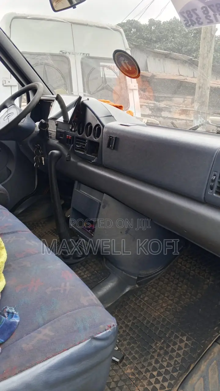 Mercedes-Benz Sprinter 1999 White