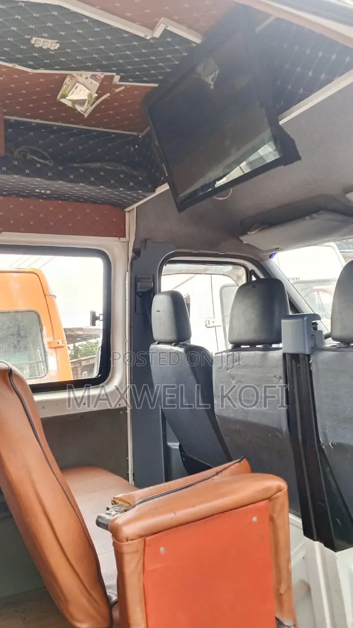 Mercedes-Benz Sprinter 1999 White