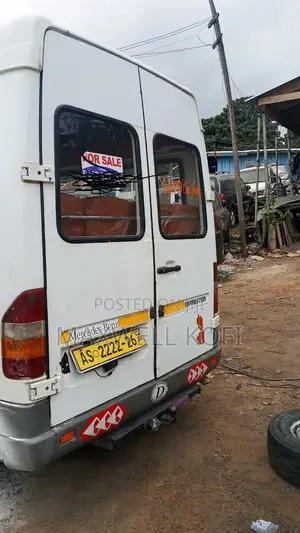 Mercedes-Benz Sprinter 1999 White