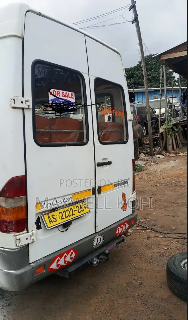Mercedes-Benz Sprinter 1999 White