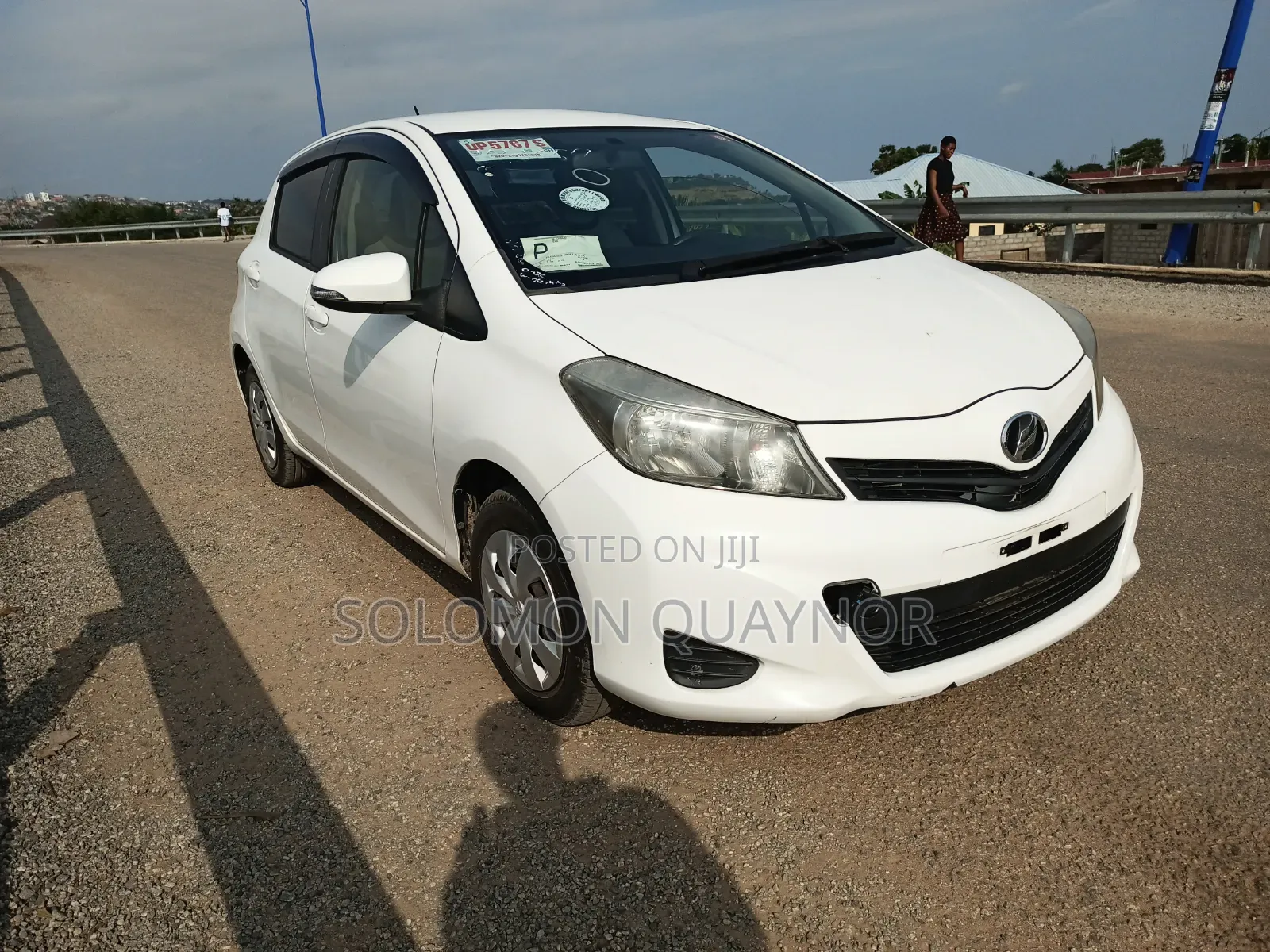 Toyota Vitz 1.3 FWD 5dr 2013 White