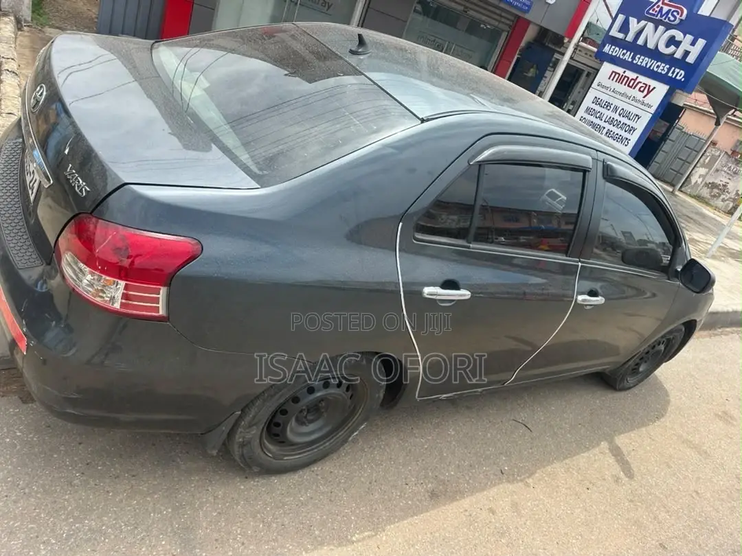 Toyota Yaris 1.5 Automatic 2009 Gray
