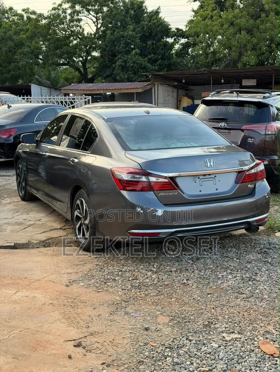 Honda Accord EX 4dr Sedan FWD (2.4L 4cyl 2A) 2017 Gray