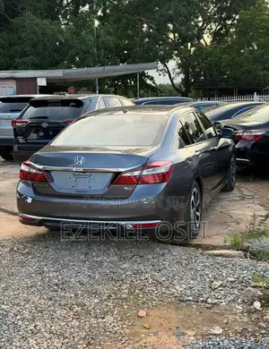 Honda Accord EX 4dr Sedan FWD (2.4L 4cyl 2A) 2017 Gray