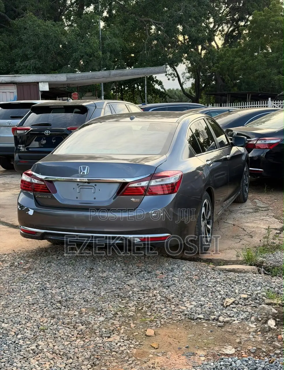 Honda Accord EX 4dr Sedan FWD (2.4L 4cyl 2A) 2017 Gray