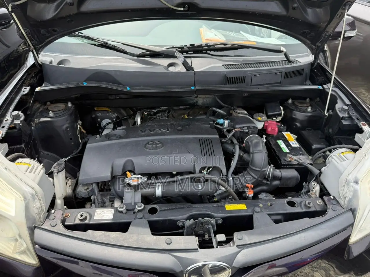 Toyota Sienta 1.5 FWD 2013 Matt Black