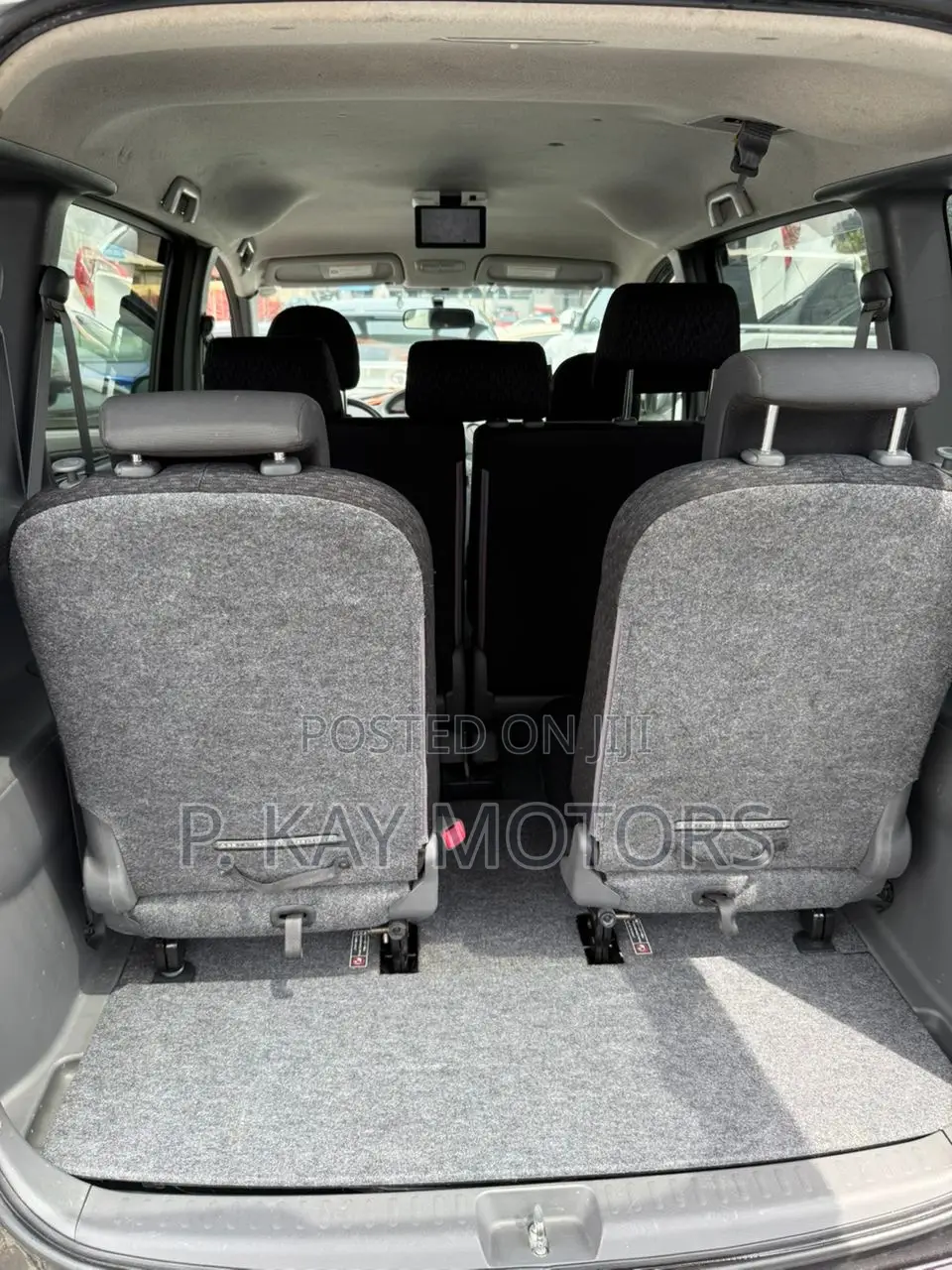 Toyota Sienta 1.5 FWD 2013 Matt Black