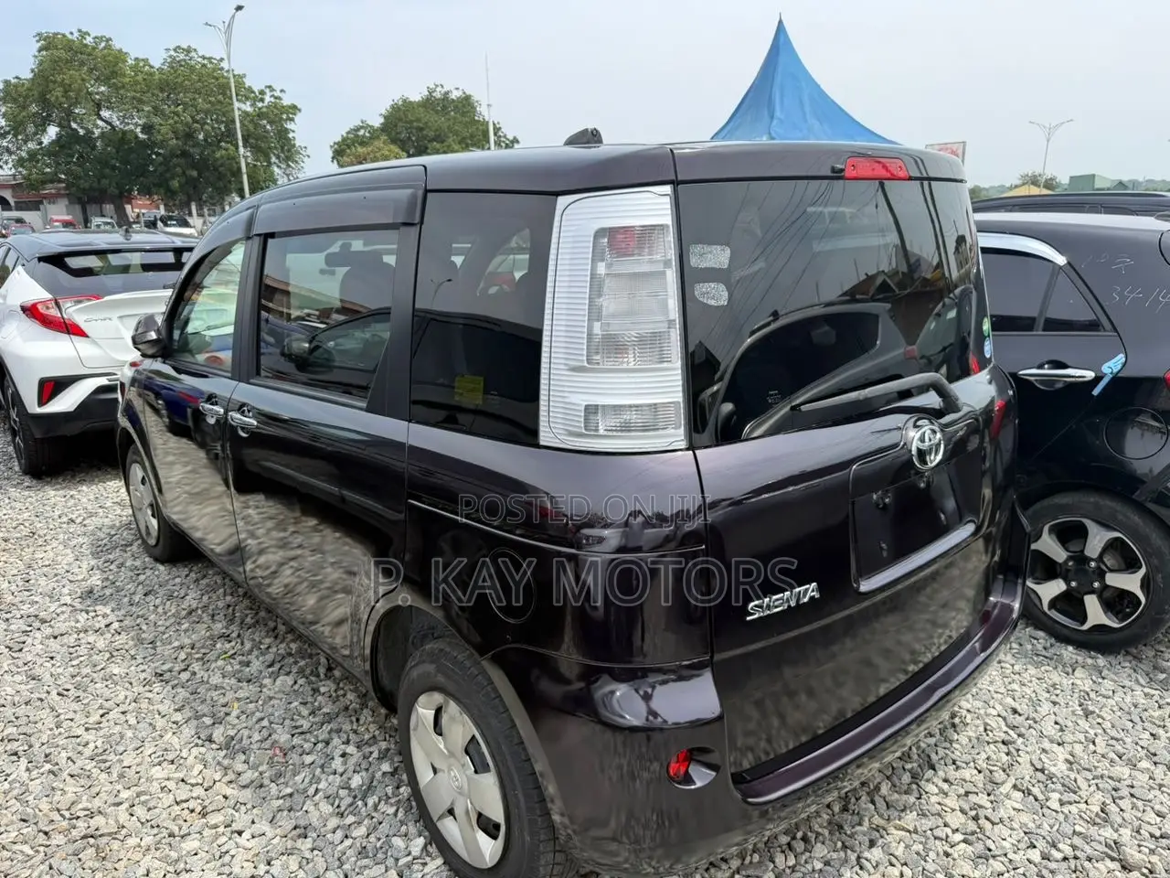 Toyota Sienta 1.5 FWD 2013 Matt Black