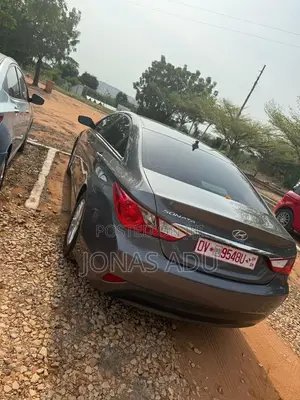 Hyundai Sonata SE 4dr Sedan (2.4L 4cyl 6A) 2014 Gray