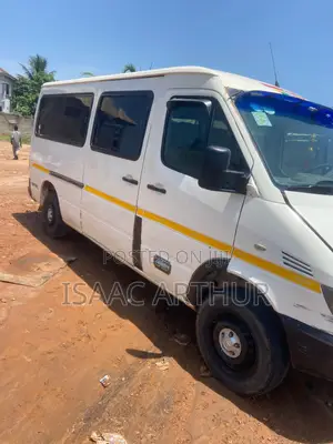 Mercedes-Benz Sprinter 2012 White