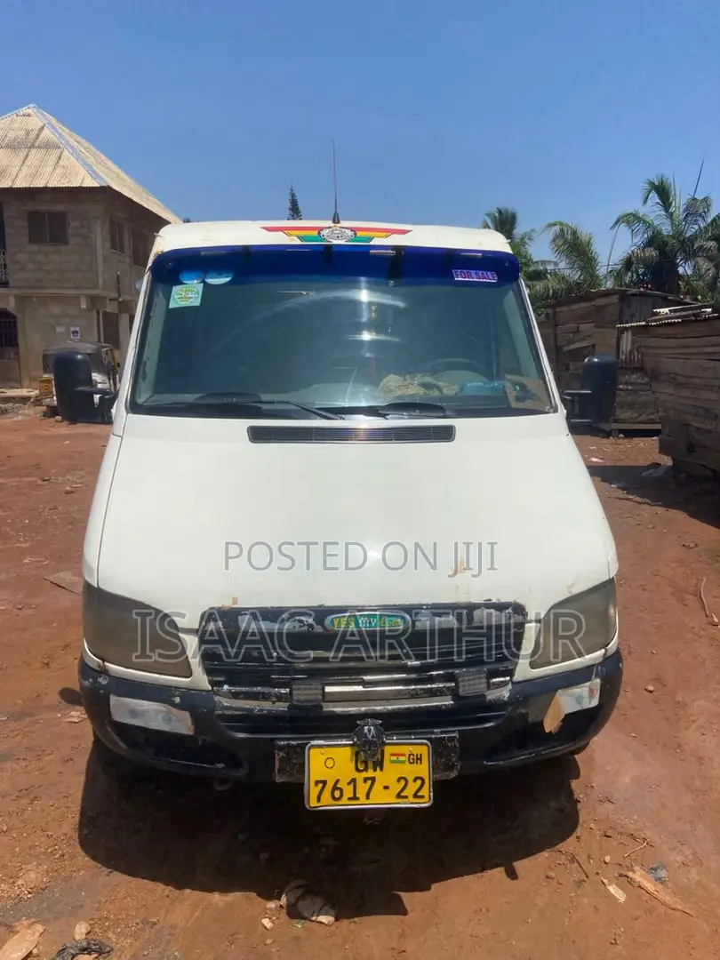 Mercedes-Benz Sprinter 2012 White