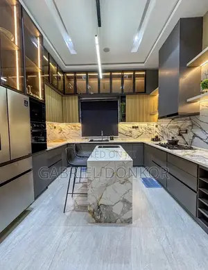 Luxury Kitchen Cabinet