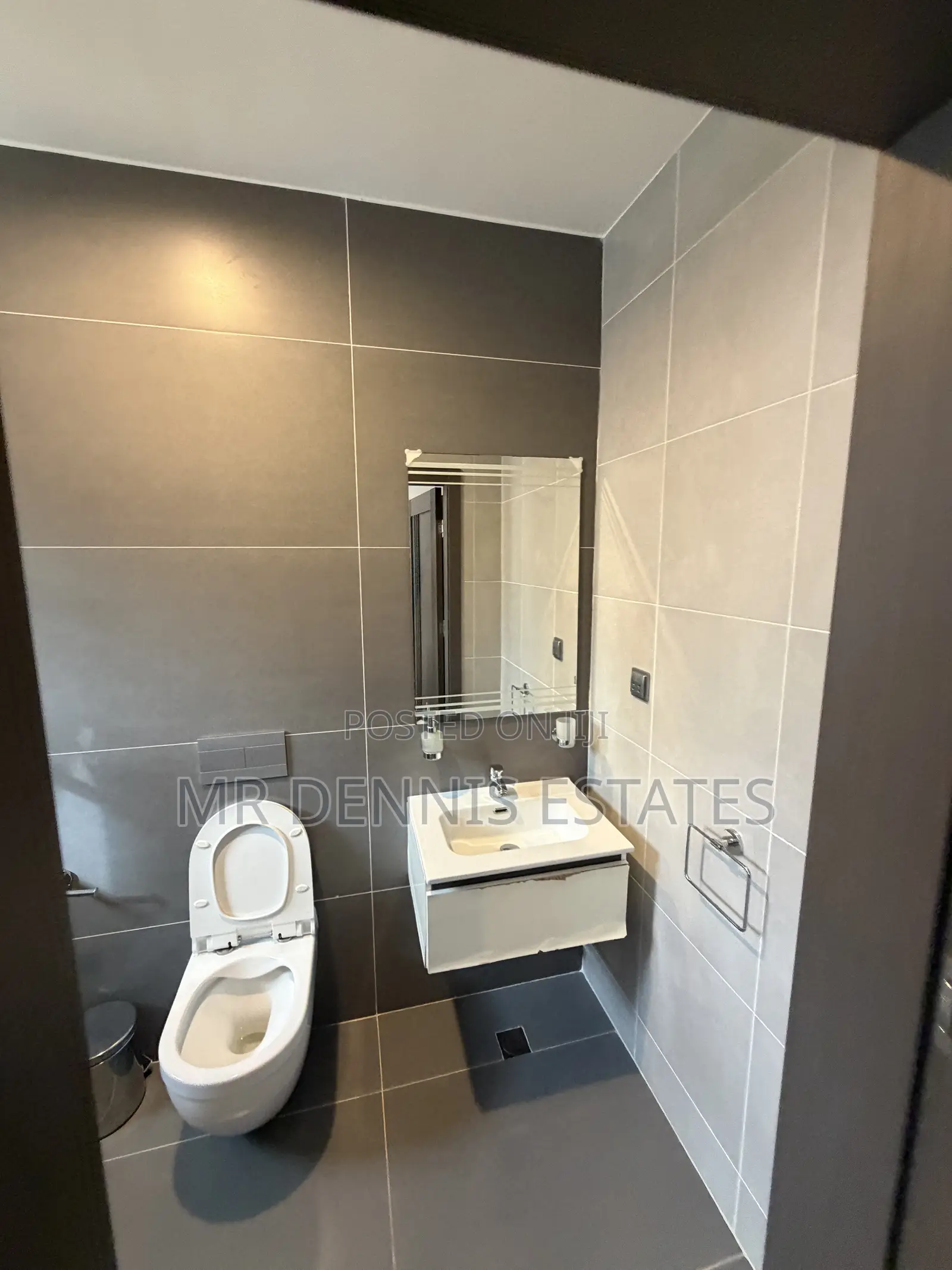 Furnished 2bdrm Apartment in East Airport, Tseaddo for rent