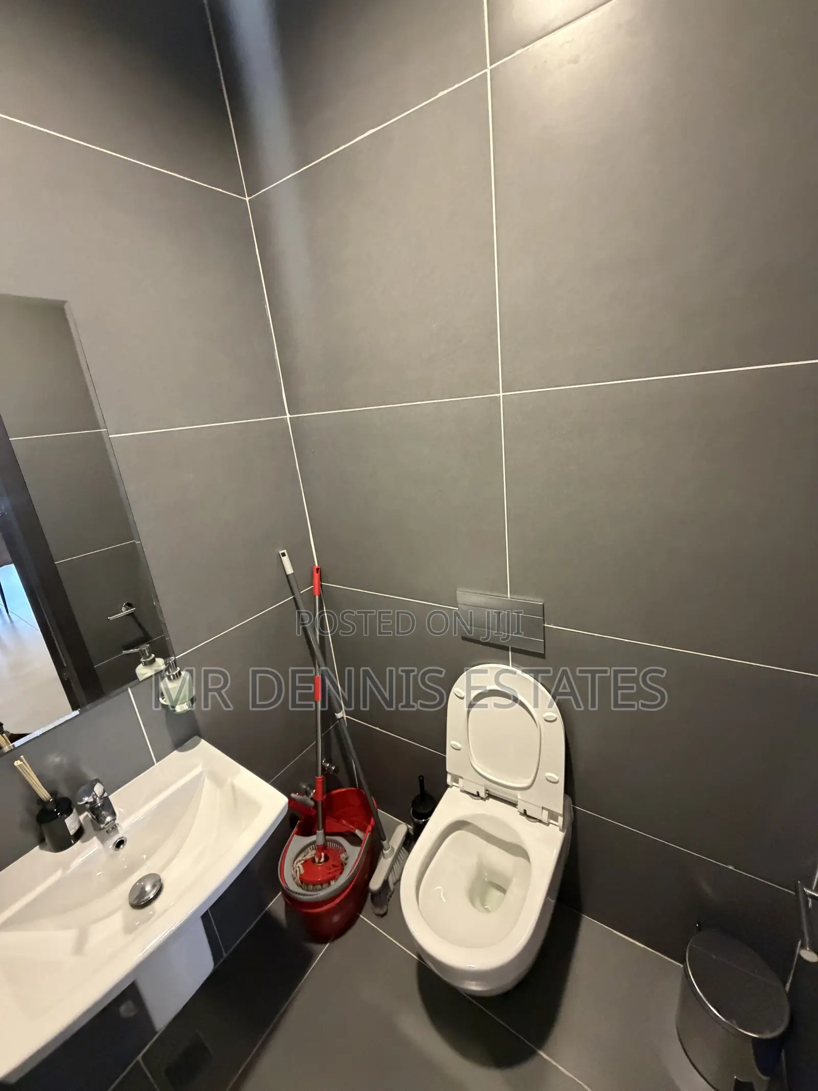 Furnished 2bdrm Apartment in East Airport, Tseaddo for rent