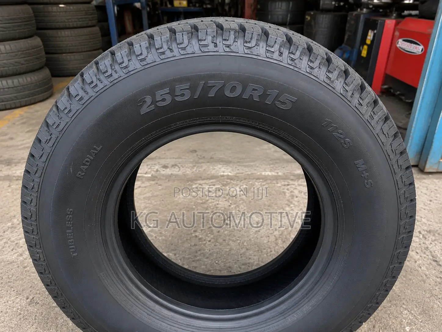 255/70r15 Leo Tyre