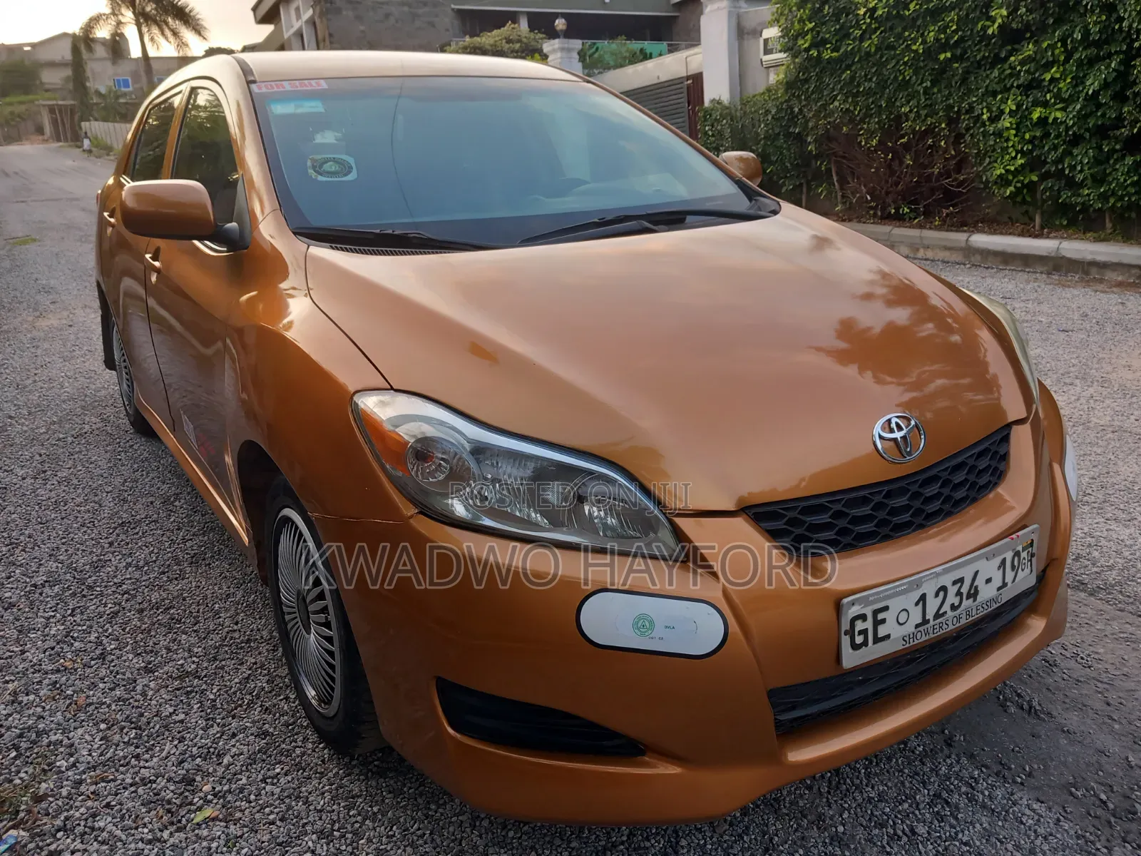 Toyota Matrix 2010 Gold