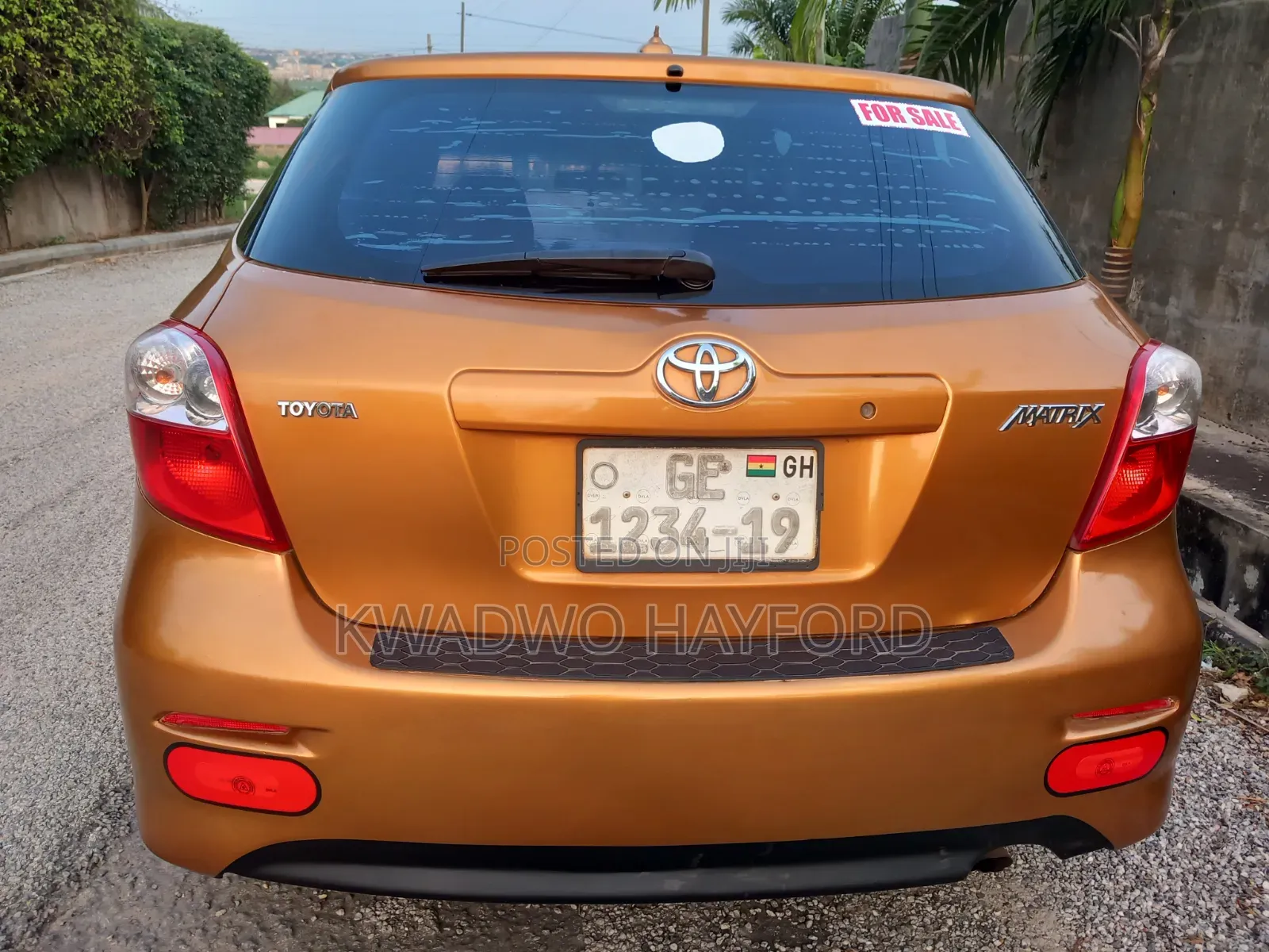 Toyota Matrix 2010 Gold