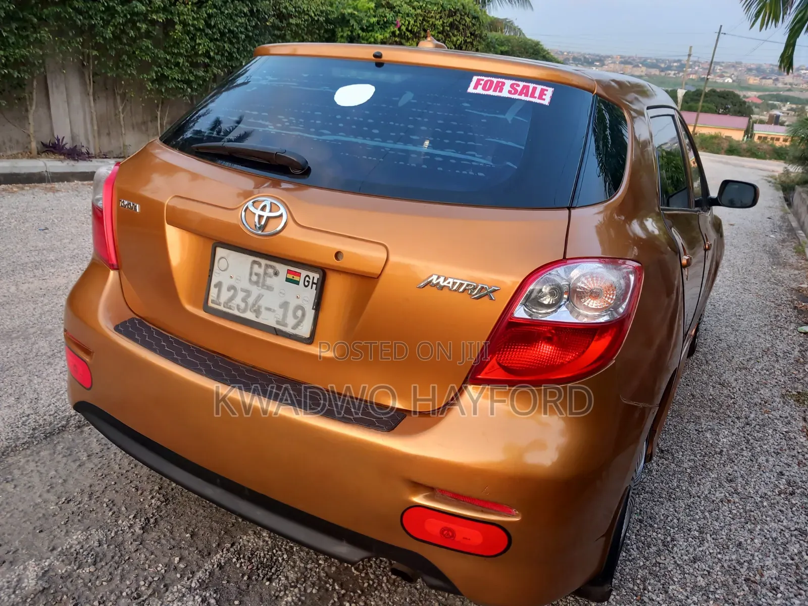 Toyota Matrix 2010 Gold