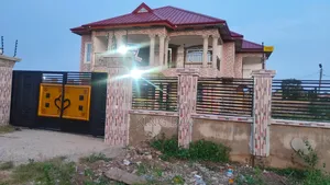 8bdrm Mansion in Millenium City for sale