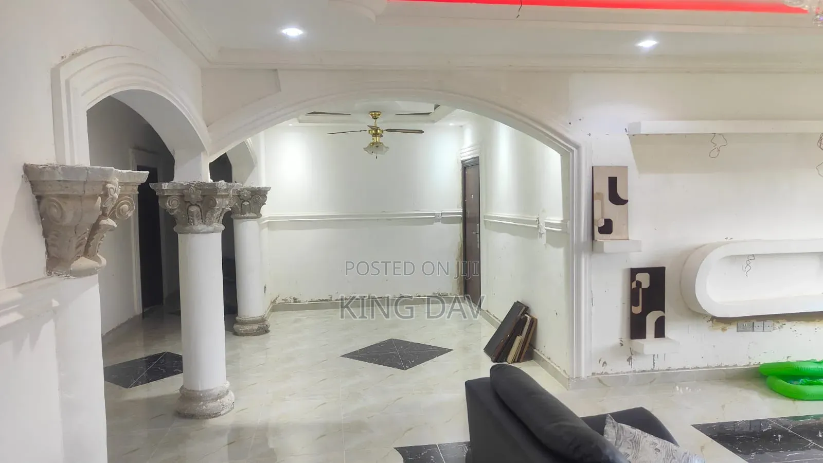 8bdrm Mansion in Millenium City for sale