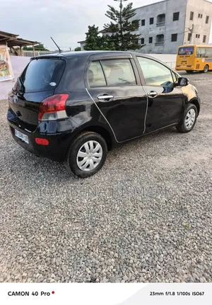 Toyota Vitz 2010 Black