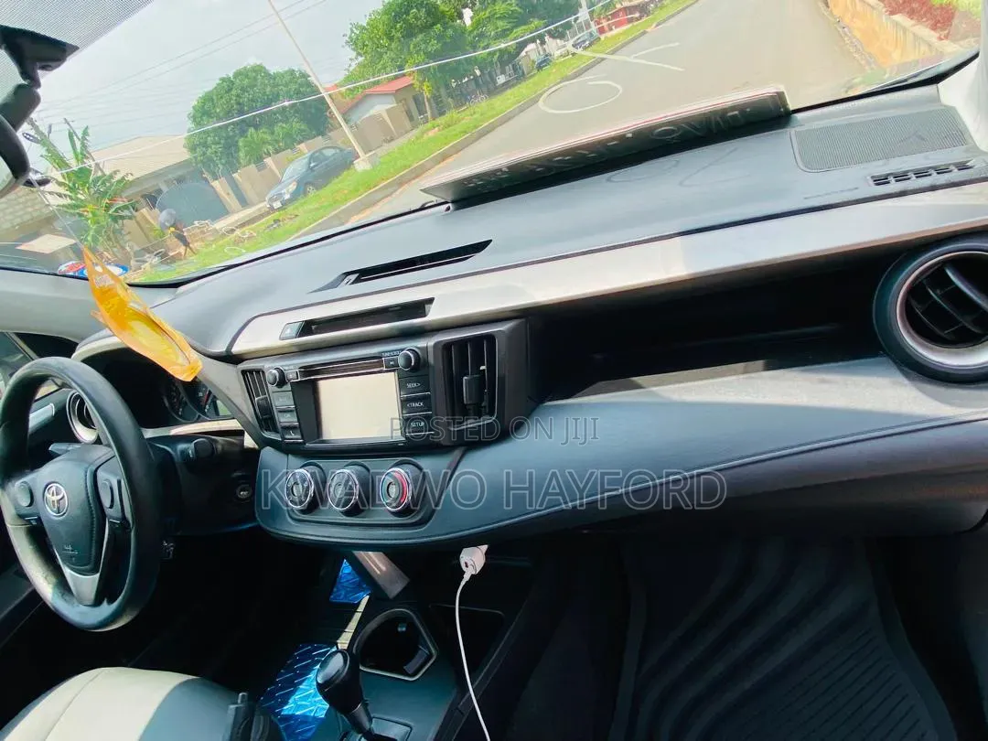 Toyota RAV4 2018 Silver