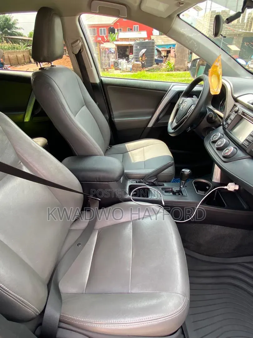 Toyota RAV4 2018 Silver