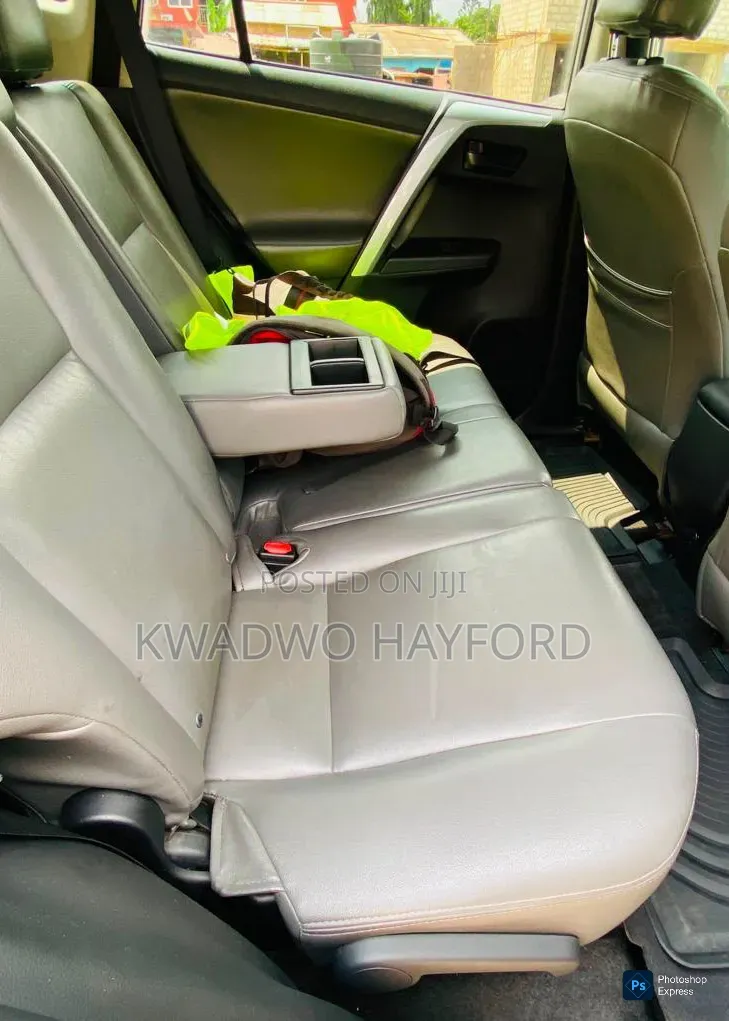 Toyota RAV4 2018 Silver
