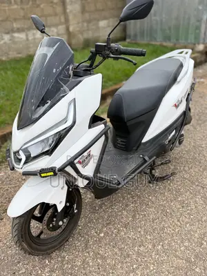 New Motorcycle 2025 White