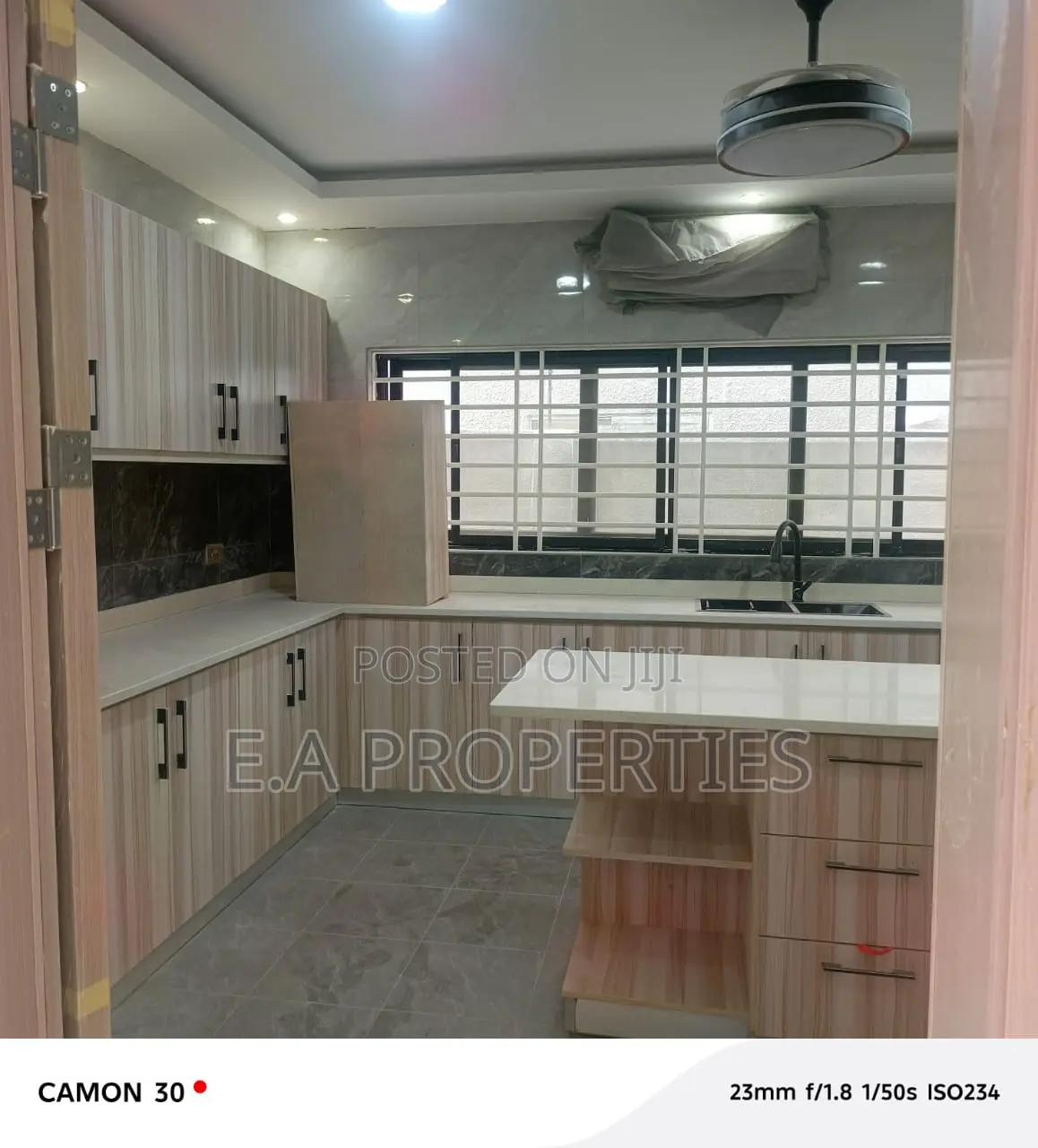 4bdrm House in Ea Properties, Frafraha for sale
