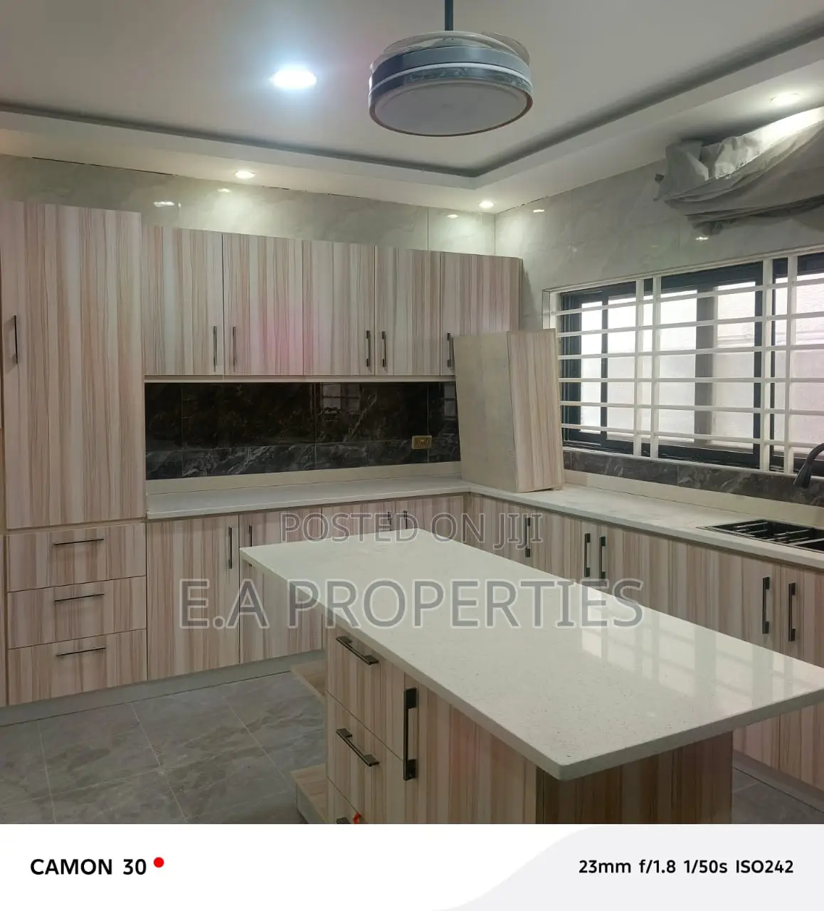 4bdrm House in Ea Properties, Frafraha for sale