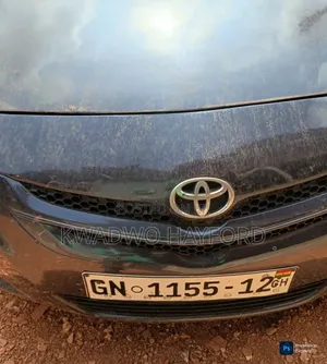 Toyota Yaris 2010 Black