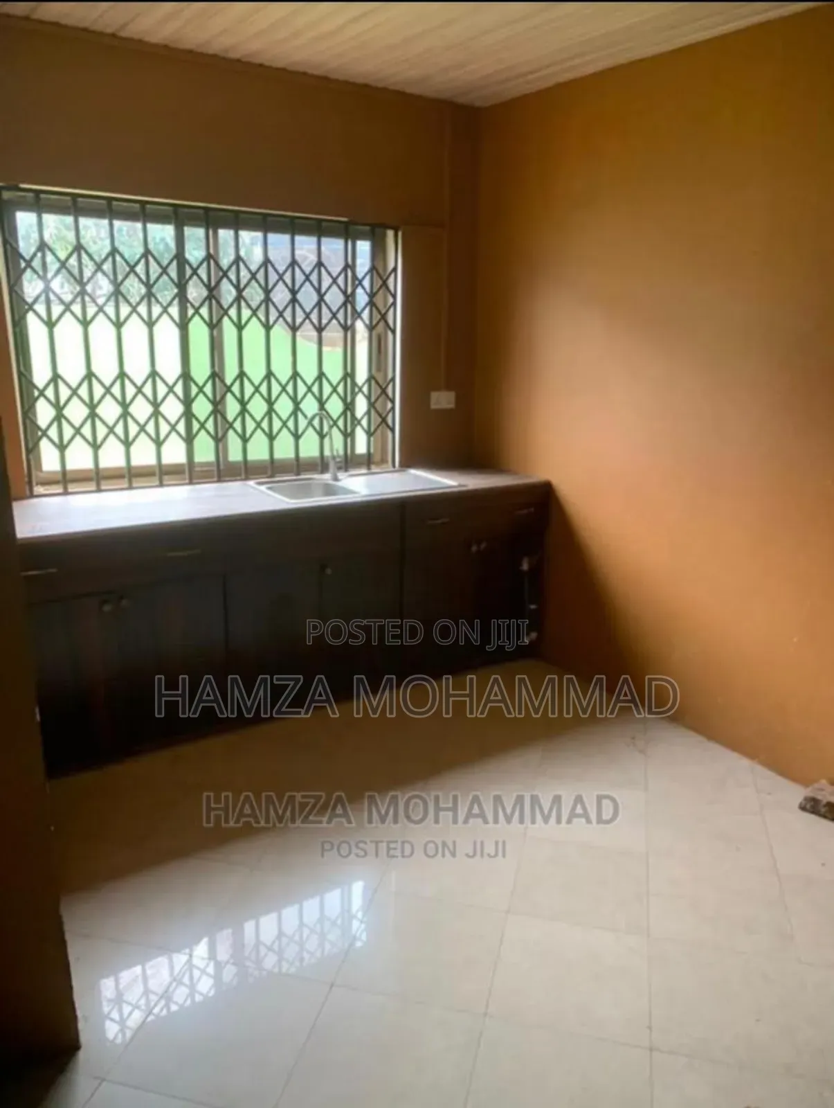 3bdrm Apartment in Hamza Estates, American House for rent
