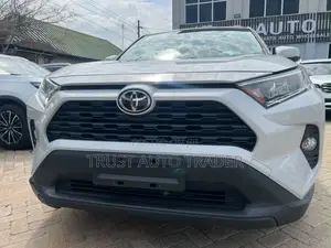 Toyota RAV4 2023 White