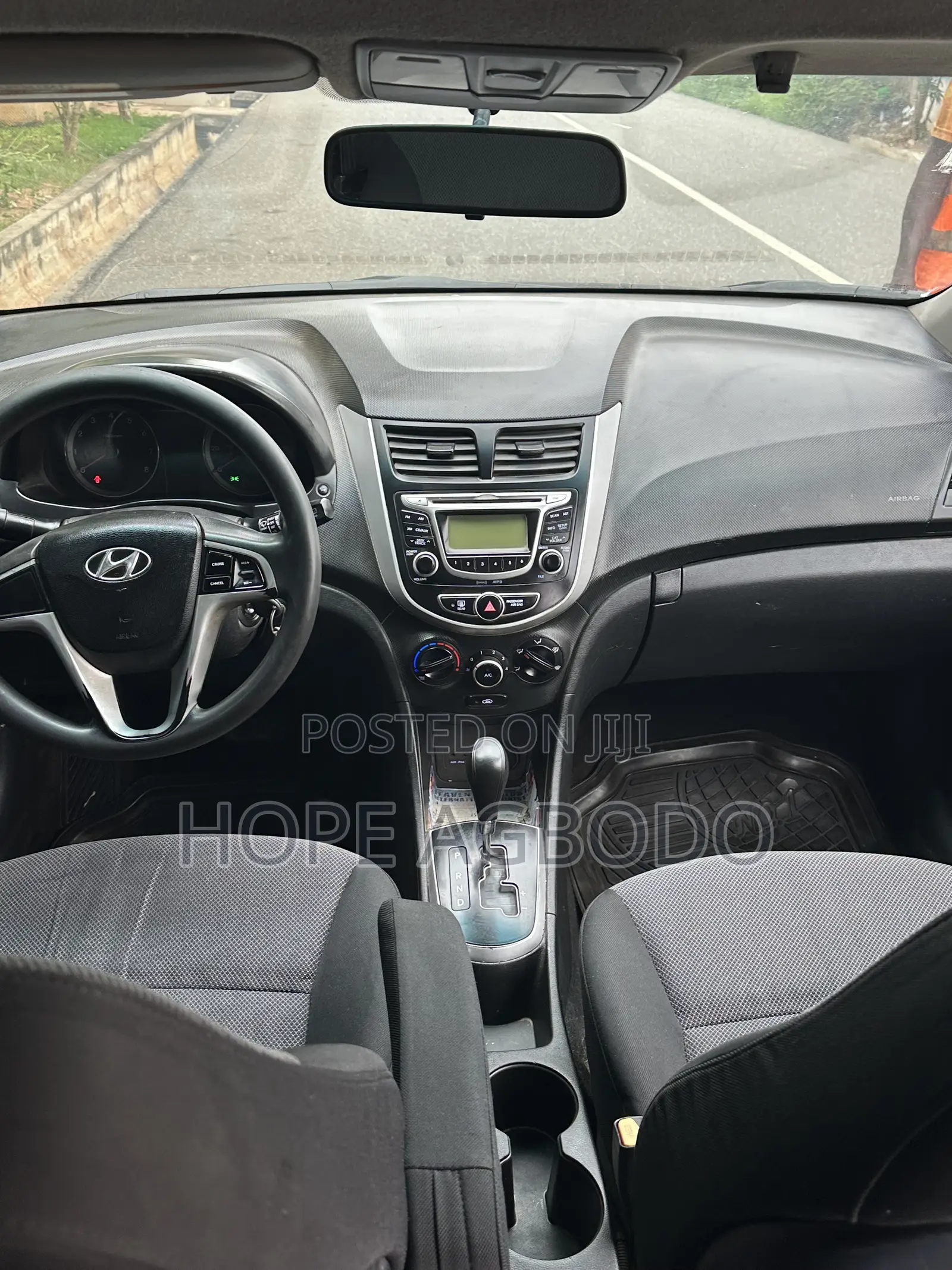 Hyundai Accent GLS 2013 Brown