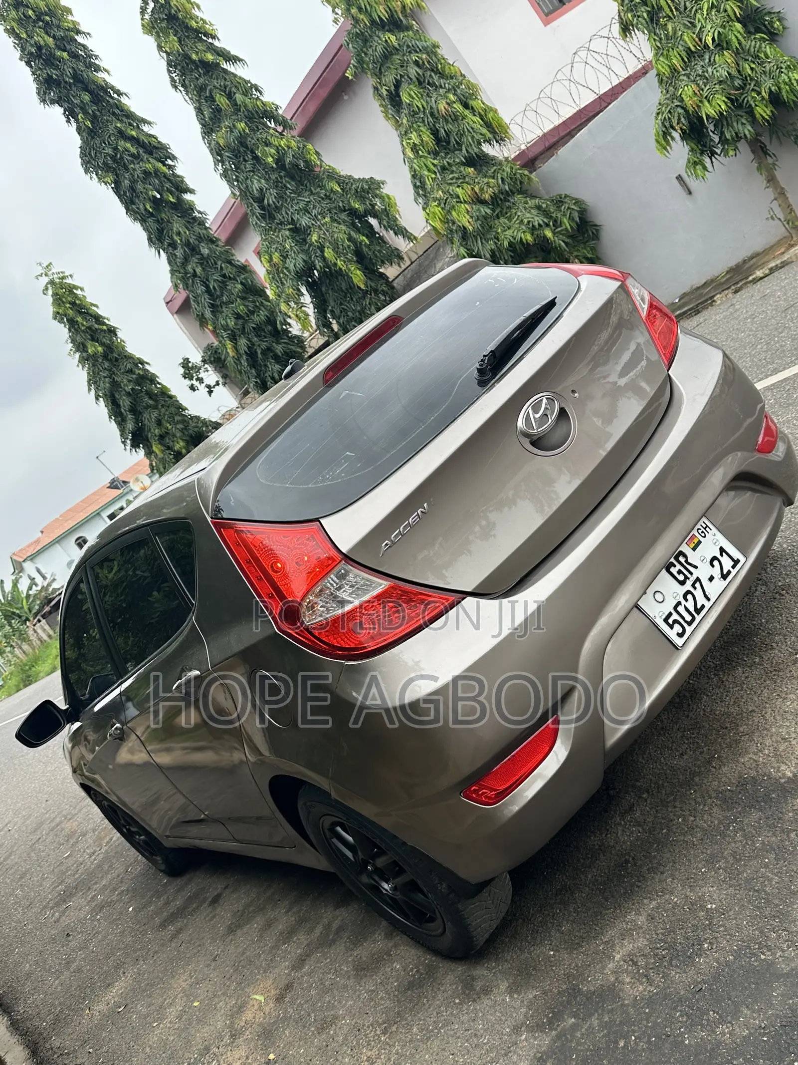 Hyundai Accent GLS 2013 Brown