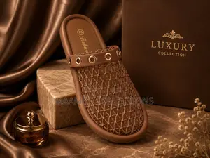 Luxury Women’s Mesh Comfort Slip-on Sandals/Fashion Casual Flat Slides