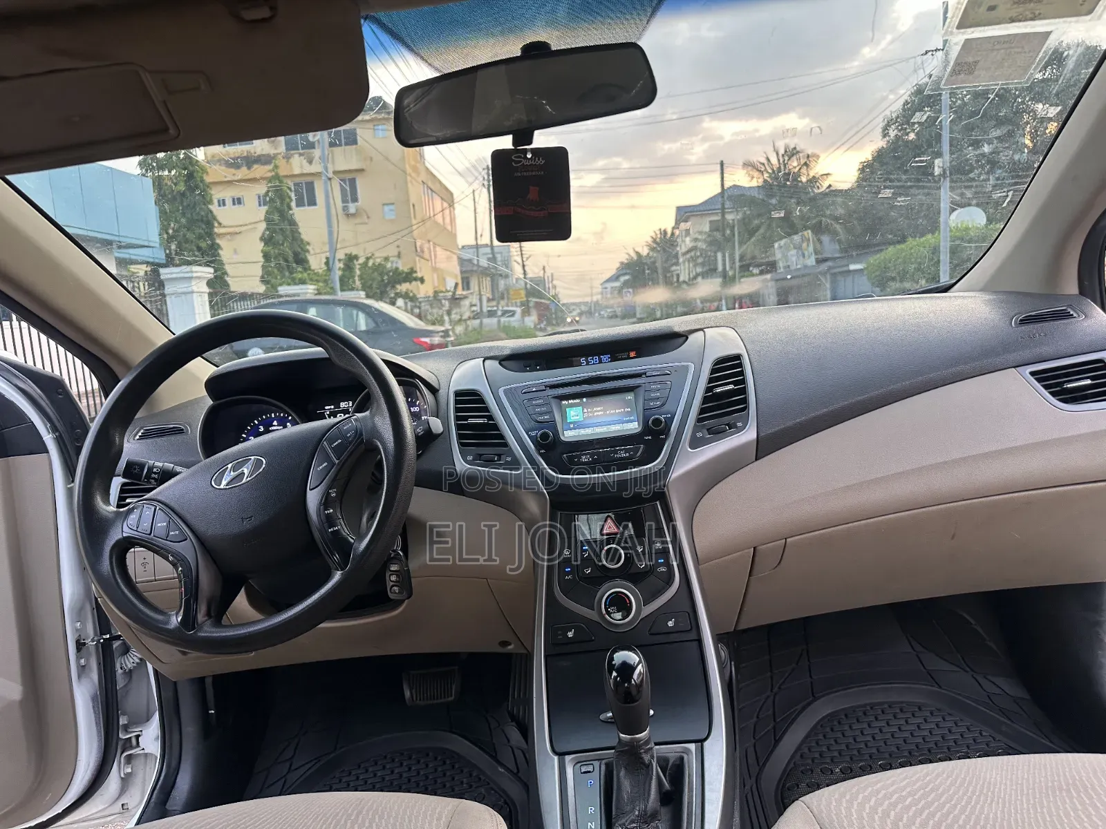Hyundai Elantra 2014 White