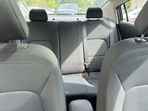 Kia Rio EX 4dr Sedan (1.6L 4cyl 6A) 2013 Gray