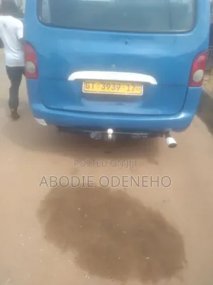 Hyundai H-100 2004 Blue