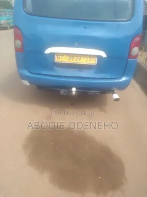 Hyundai H-100 2004 Blue